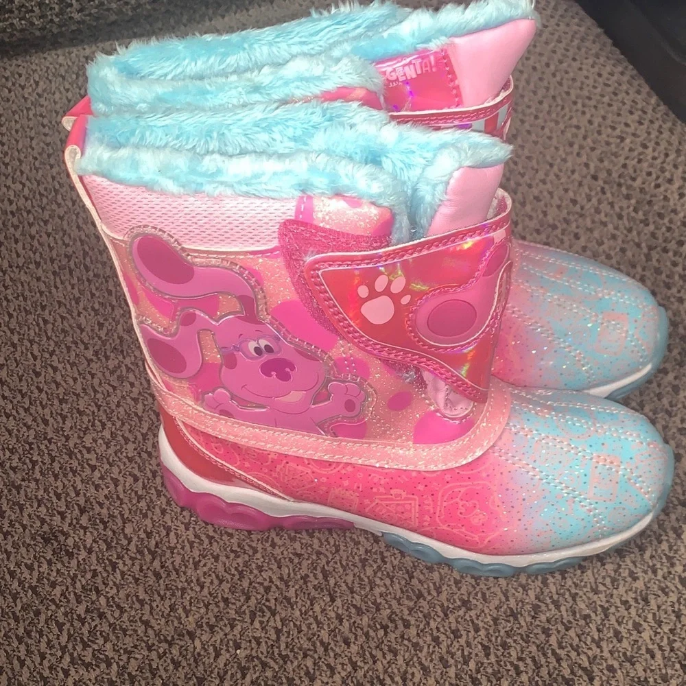 NWOT- Magenta Kids Pink and Blue Rain & Snow Boots